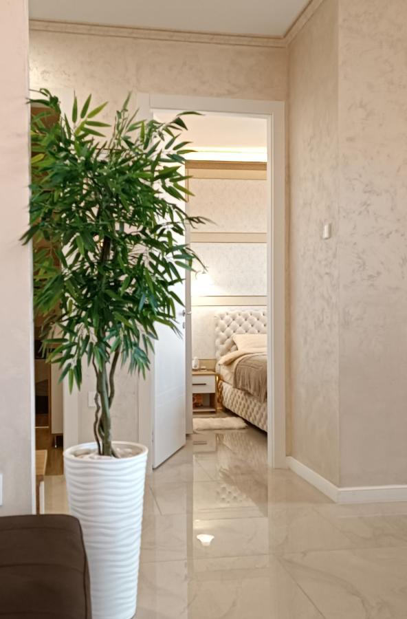Rb Apartment 3 Lux Smart House Subotica Esterno foto